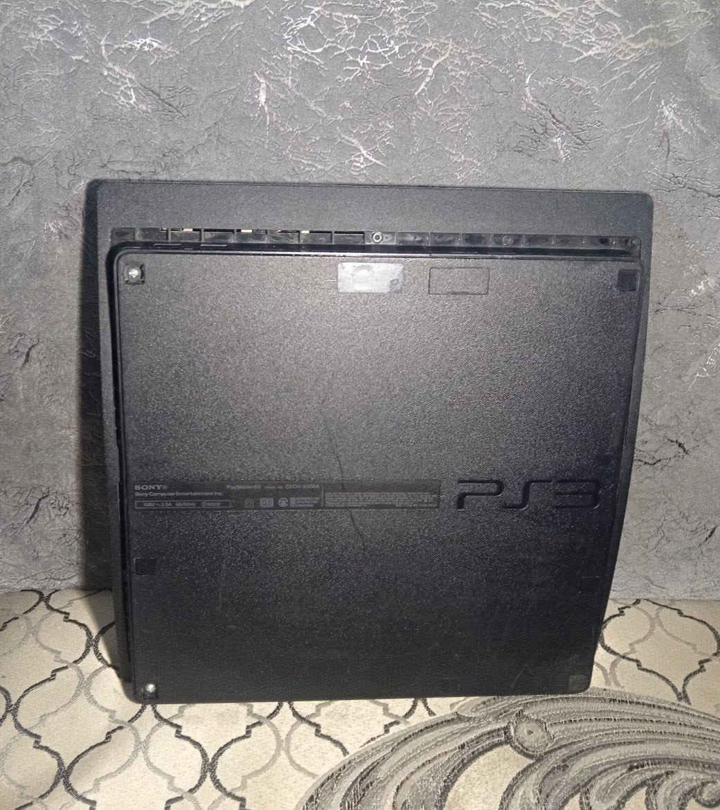 🔥 بلي ستيشن 3 (PS3) بحالة ممتازة  - أستعمال قليل  - جاهز للعب بكل قوته! 🔥

إذا تدور على التسلية وبسعر مناسب، هذا الجهاز هو اختيارك!
 المواصفات:  👇👇👇

النظام : أحدث تحديث مهكر (4.92) مع نظام HEN المطور.

إضافات : يحتوي على WebMan لسرعة التشغيل ونسخ الاقراص .

المكتبة : محمل بـ 7 مكاتب ألعاب جاهزة للتحميل ، وتقدر تنزل أي لعبة ببالك من ألعاب بلي 1، 2، 3 وحتى بلي 4!

التخزين : يجي وياه هارد خارجي مليان بأكثر من 35 لعبة من أقوى الألعاب. 

النظافة : الجهاز نظيف جداً بنسبة 95%.

الملحقات : كامل ملحقاته (يدتين، أسلاك التشغيل) - الجهاز بدون كارتونة.

💰 السعر: [130,000] وبي مجال 🎁
📍 المكان: [بغداد - الشعلة - قطاع السادس ]
📞 للاستفسار: [***********] راسلني واتساب  وفيس فقط ! 
تفحص جهاز كامل براحتك وبيك خير وتدلل 🌹
