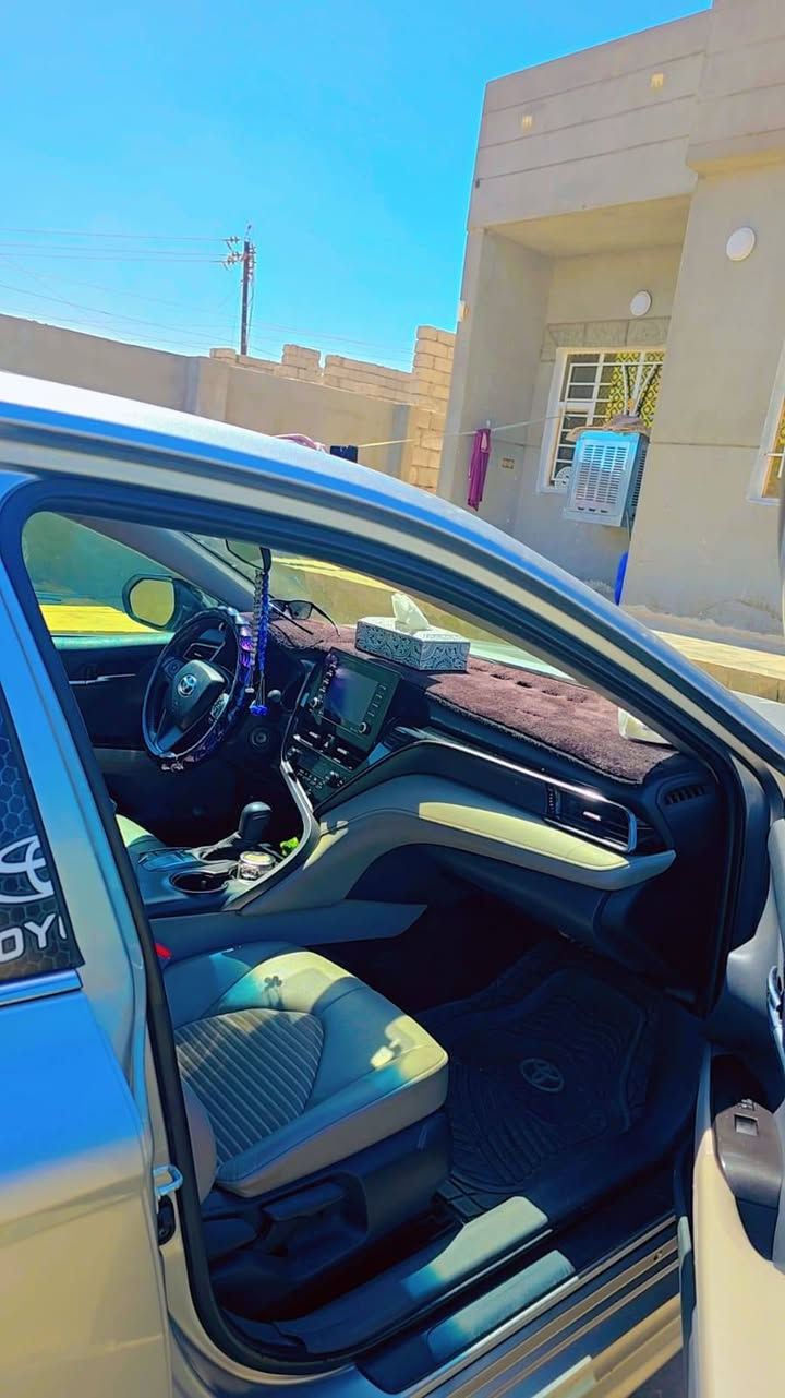 السلام عليكم كامري للبيع موديل ٢٢ رقم صلاح الدين دولي بسمي حره ضرر بونيد فقط ومصلح نفسو مامبدل كير محرك صدر تاير كلو جديد  ماشية ٨٨ ميل 
السعر ٢٠٠ وبي مجال قليل ويرهم مراوس بكامري موديل ٢٣ او ٢٤ ابيض 
رقم الهاتف ***********
