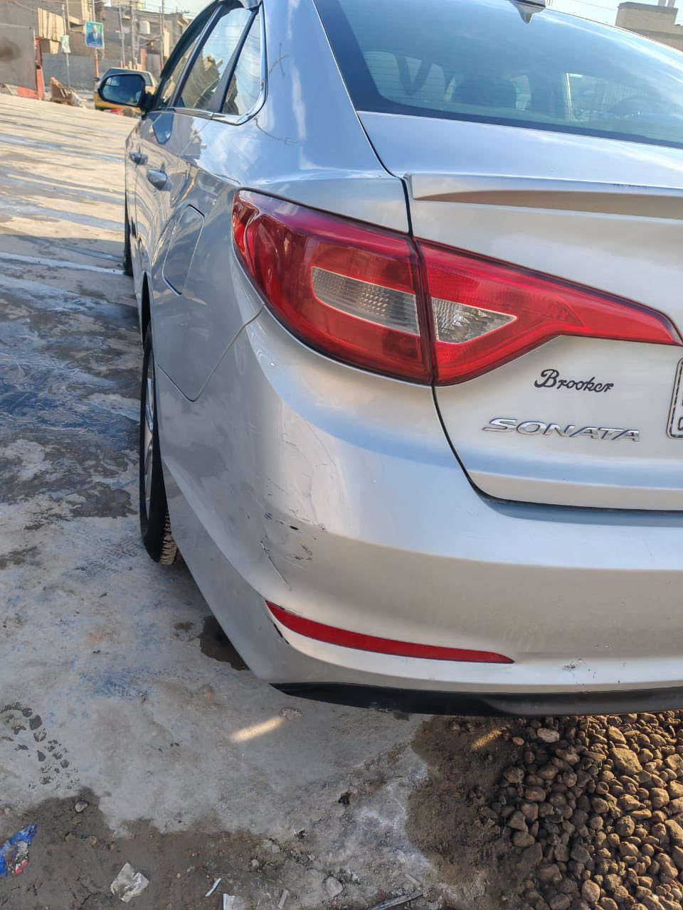 سوناتا ١٦..
حادثها موضح بالصوره..
جاهزه كل نقص ماكو..
السعر ١٢٠ وبيها مجال بسيط جدا.
 ***********سياره بااسمي سنويه جديده
