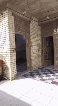 سلام عليكم دار للبيع مساحة 200متر  كربلاء منطقة البدعة  شارع السجة  قرب سيد الأوصياء طابو زراعي الاستفسار ***********
