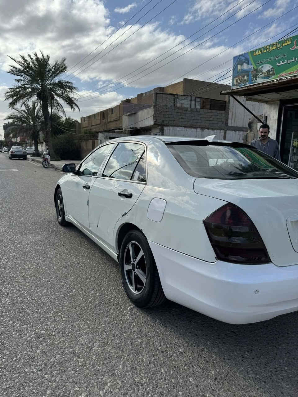 BYD f6 2012
بيها كم قطعه صبغ بدون دواخل 
سعر 60 
كير عادي 
العنوان صلاح الدين قضاء بلد 
***********
