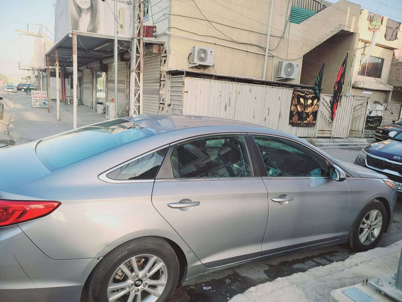 السلام عليكم
سوناتا 2017 امريكي مواصفات عادية رقم بغداد
محرك كير كهربائيات تبريد كله مكفول 
حادثه بسيط بدون اير باك 
رش بنيد وربع جاملغ 
عظمته حلوة وصدره ناعم 
ما بيها نقوص وترايك للبصرة روحه ردة 
للاتصال *********** + موجود واتساب
ختبرني وتدلل والسيارة باسمي عليه غرامه اني ادفعها
