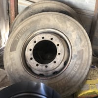 اسلام عليكم عندي ويلات عد3 تايرات عد 2 البيع مكان بغداد الغزاليه  انتص...