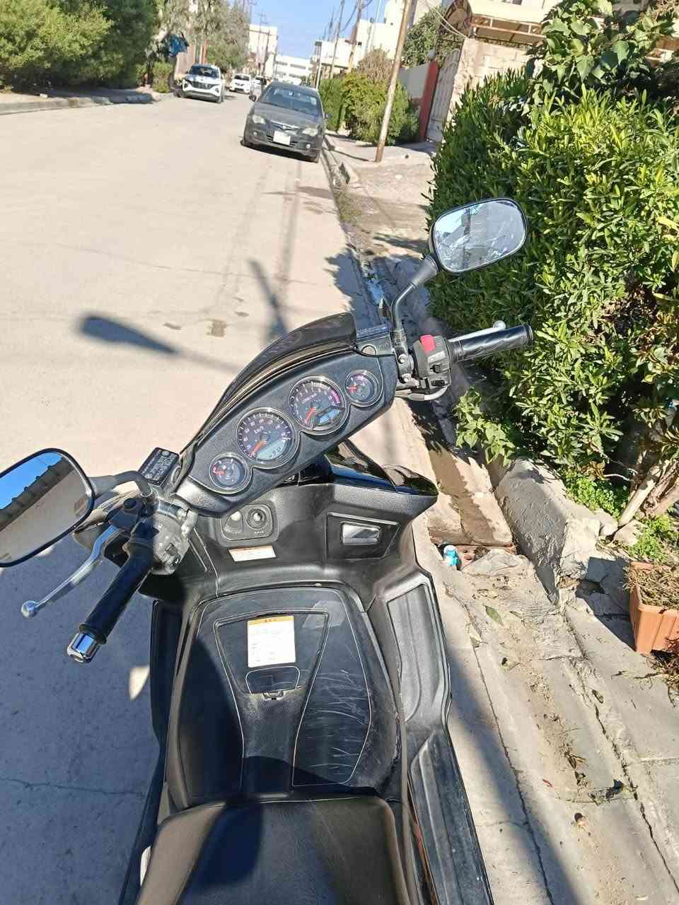 دراجة ساسوكي محرك 250موديل 2004 دراجة نضيفة لوك محرك شرط كفرات شرط سعره 11ورقة بي مجال و هذا رقم موبايل *********** كركوك, العراق
