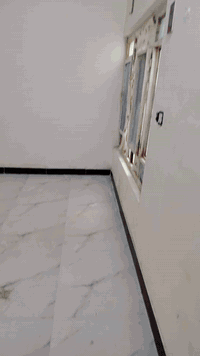 سلام عليكم بيت اليجار بل تقيه الثلثه يم مجمع الروان  الستفسار علا هاذه الرقم ***********
