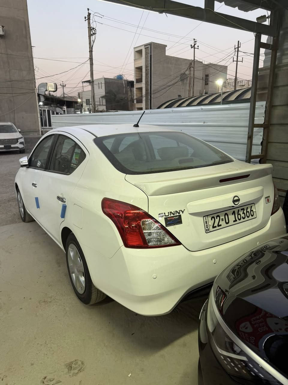 السلام وعليكم نيسان سني 2025 مصري ماشية 10 بدون صبغ بدون بارد بدون أي ملاحضة رقم اربيل بإسمي السيارة مكانهة بغداد حي الاعلام سعرهة 125 ورقة 
***********
