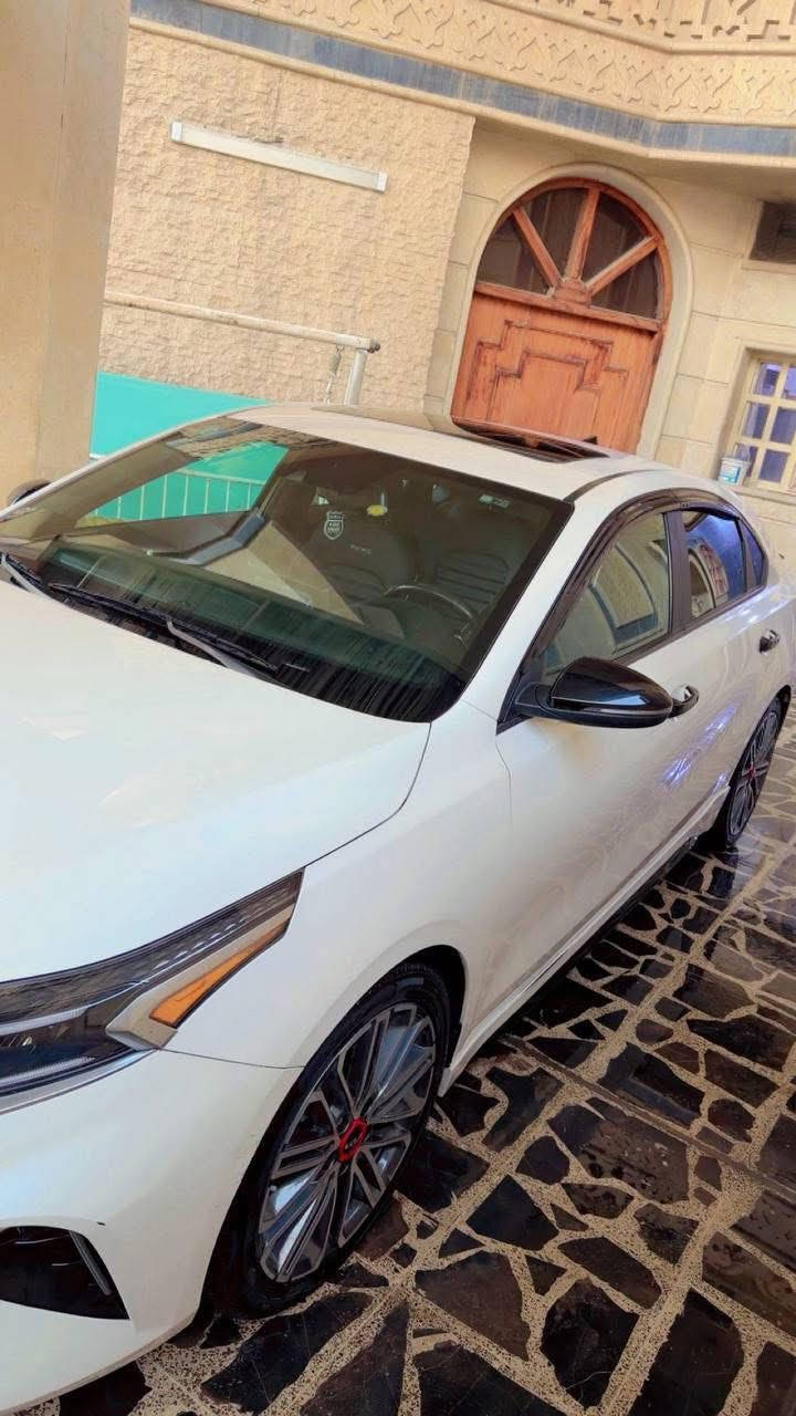 كيا فورتي 2023 GT للبيع فقط
اعلى فئة فول مواصفات 1/1

السيارة ليبل واحد لا صبغ ولا تبديل 

رقم بغداد ب اسمي 

تخم تاير جديد 

بصمة تشغل  

بصمة ابواب + تشغيل عن بعد 

كشنات تدفئه تبريد جلد كشن سائق كهرباء

دركه مختومه GT على شكل حرف D

ختم GT في الدشبول مضيئ متغير الاوان 

قطعتين تبريد 

سستم صوت هارمن 

رادر 360 درجه 

تحديد مسار + بريك اوتو 

قياده ذاتيه 

حساسات خلفيه وجانبيه 

اكزوز رياضي بلاد + شفتات ستيرن 

فتحه سقف سلايت 

اشاير امامي لد 

بك لايت لد

لايت فول زنون 

ويل رياضي 18 

هاند بريك بصمة

اوتو هولد 

شاحن لاسلكي 

اناره داخل لد ابيض

مكينة 1600 تيربو 210 حصان

كير DCT دبل كلج رياضي 

ماشيه 21.000 الف 

مكانها بغداد السيدية 

السعر : 18.000$

180 ورقة

الحادث موضح بالصور خفيف وبيها رصعات 2 وحدة بالبنيد والثانية بالقمارة مال شحن

صور الحادث بالصور 

*********** متوفر واتس اب

*********** كورك
