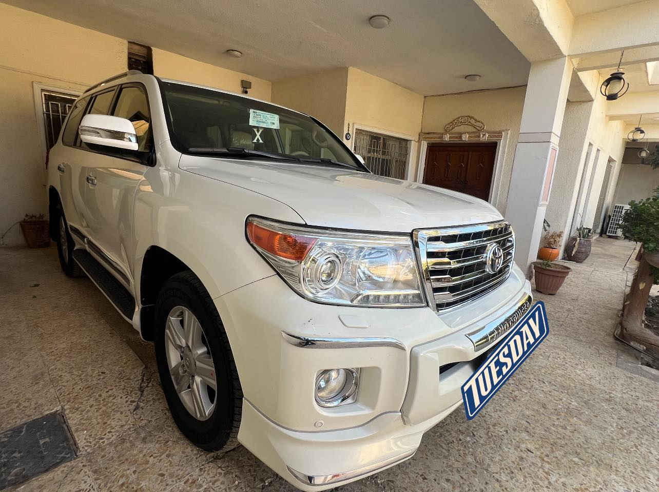 السلام عليكم
للبيع لاندكروز 2014

كفالة عامة

فطيم 

رقم  سليمانية

بصمه تشغيل عدد(2) 

فتحه سلايت

كشنات السائق كهرباء ثلاث حركات

تشغيل عن بعد

زراكات

مري قلاب

مري شفط

سبعه راكب

ثلاث قطع تبريد

مطفايه حريق

محرك 6 GX.R

حساس امامي

حساس خلفي

تحكمات ستيرن كامله 

 ماشية ١٧٣ الف 

السعر (405وبيها شي بسيط )

اتصل على الرقم

***********

مكان السيارة واسط/ العزيزية
