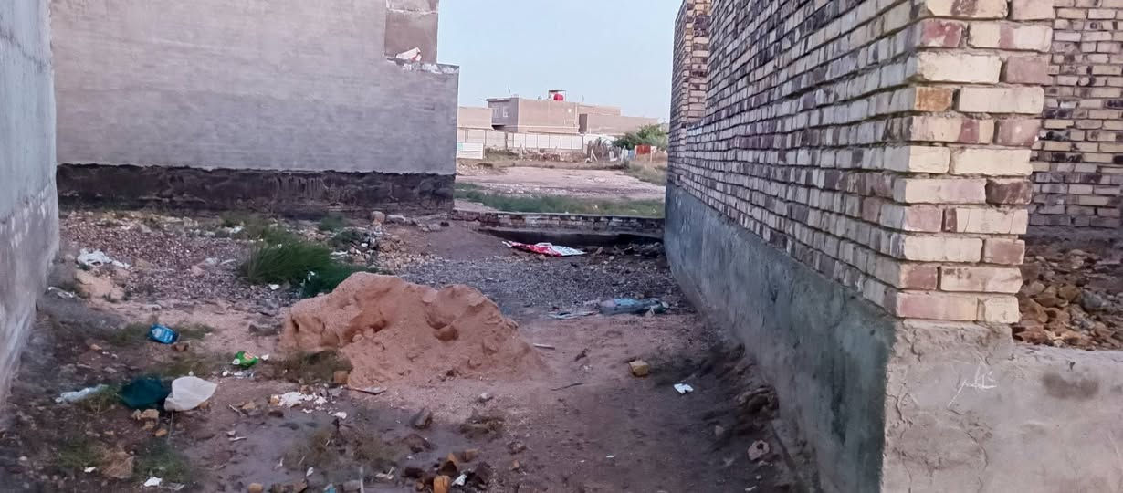 السلام عليكم هيكل للبيع قرب الساده البو خطه مساحته 230 متر للاستفسار
***********
