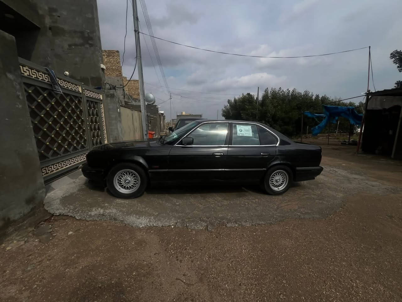 � للبيع: BMW 525i موديل 1990

 • محرك: 6 سلندر M50 بحالة جيدة
 • كير: (أوتوماتيك/) — []
 • تبريد: (شغّال/ويه لسويج)
 • كهربائيات: ضفيره كله مرتبه]
 • الداخل: نظيف ومابي اي غلطه
 • الأوراق: كاملة / تحويل فوري سنويه باسمي رقم كركوك
      ٠      (كشنات جلد اسود كهربائي)

مكان السياره الفلوجه 

📌 السعر: [٦٥ ]
📞 للاستفسار: [***********
