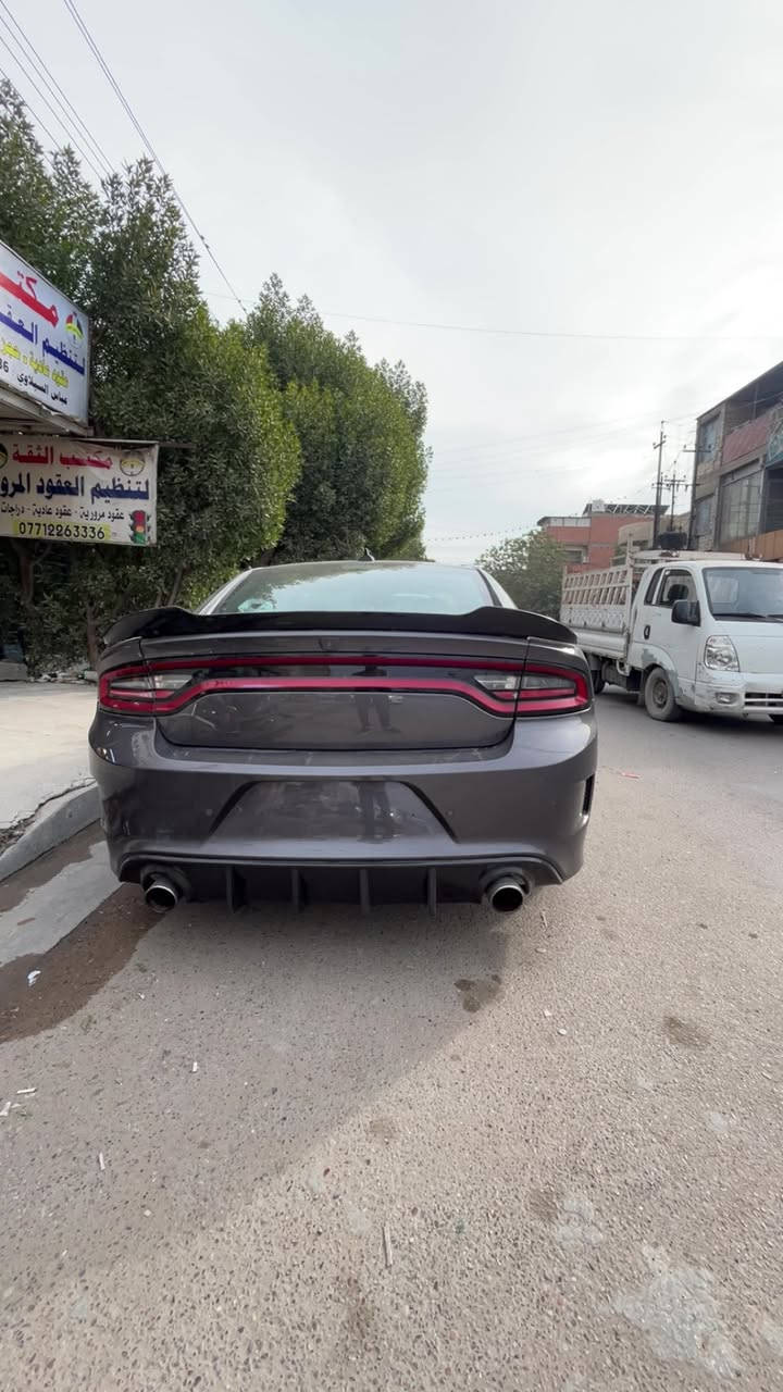 دوج جارجر٢٠١٨ RT
محرك 8سلندر 5700
سياره حيل حلوة ونظيفة 
ماتحتاج مصرف جاهزة من كلشي
نوع الحادث جاملغ امامي+ خلفي وهنا بابين نفس صفحه مطابق لون   يعني (صفحه بيه) 
ماشيه٦٦
السعر١٦٣ وبيه مجال 
مواصفات 
 شاشة للتحكم في ايعازات السيارة
تحكم ستيرن جهتين
طقم تاير جديد
تبريد قطعتين امامي خلفي
 سستم صوت متكامل
كشنات كهرباء السايق
 مانع انزلاق
 بصمة ابواب
تشغيل عن بعد
 منافذ USB امامي خلفي
حساس خلفي اصل
العنوان:بغداد حي الجهاد حي الحسين
رقم هاتف *********** وتساب + رصيد
