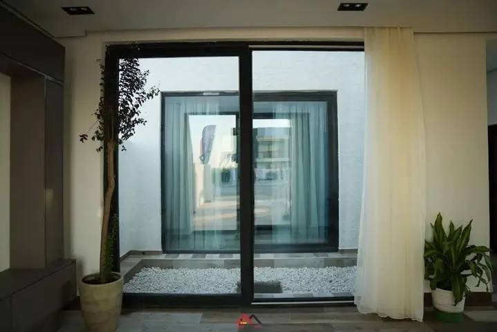 فرصة للاستثمار في مجمع نجمة كربلاء السكني 🏡
منازل مجمع نجمة كربلاء
 عدد المنازل 5 
مدفوع كامل مبلغ القسط والدار الى الشركة المنفذه
كل المنازل بأسم شخص واحد 
الاستلام شهر العاشر
▪️يبعد 7 كليو متر فقط عن الامام
▪️فله مساحة 250م طابقين عدد الغرف 4
▪️مسبح داخل البيت 
▪️مواد بناء عازلة للحرارة و الصوت 
▪️تصميم عصري حديث بجودة عالية 
▪️نظام التحكم ذكي smart home 
▪️السعر 324 مليون سعر الشركة الرسمي بدون فوائد او تحميل
للإستفسار التواصل واتس اب 
***********
#عقارات #عقار #كربلاء_المقدسه #مجمع_سكني #أستثمار
