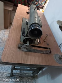 مكينة خياطة • صناعية • للبيع