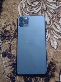 آيفون ١١ برو ماكس • ٢٥٦ • بطارية ٩٤٪