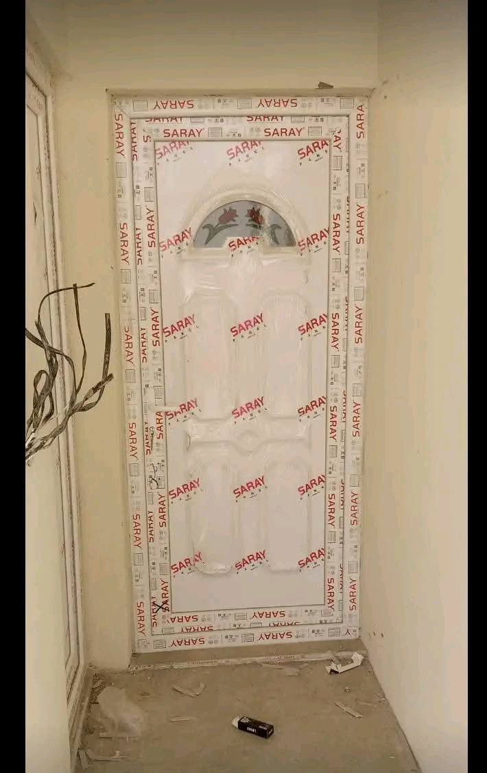 السلام عليكم أبواب وشبابيك ومطابخ معمل الوسيم نعمل في جميع النواع الموقع كركوك حي العسكري مقابل قاعة بصطملي الزراعي للستفسار والاتصال على الرقم ***********
***********
