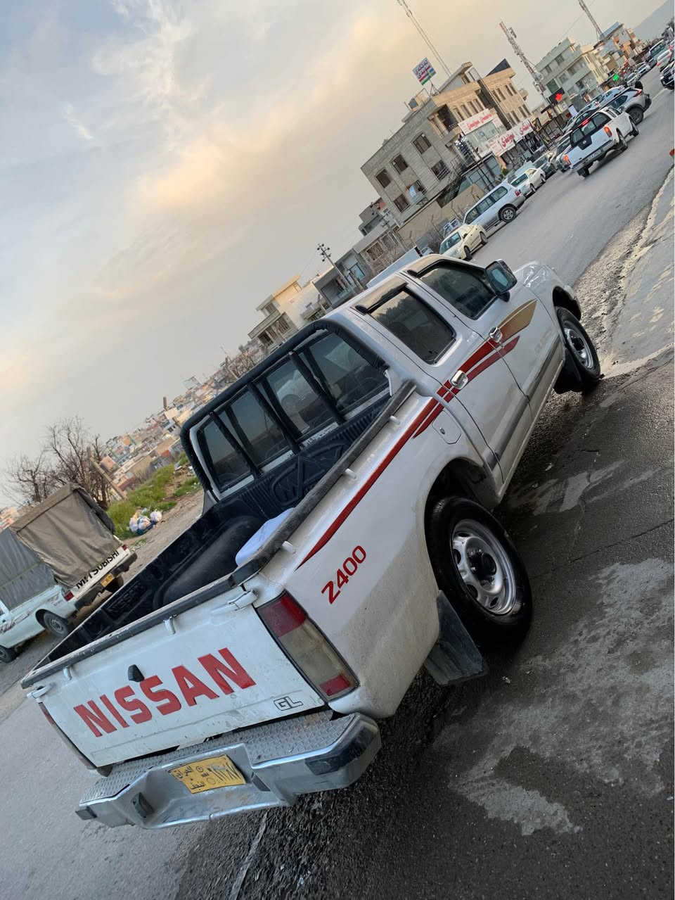 بؤ فرؤشتن 45 مةجاليكي زؤر كةم ***********
مؤديل 2000 تةبريدو پاوةر  ناو سور جام كارةبا 
شاشة ئايپاد كاميرا  بي دةعمو ليدراوي قرچيشي نية  شانو سةقفي بؤياخي نية 
گيرو مةكينةو ئةكسل بةشةرت 
تةقةو رةقة بةشةرت 
چوار تايةو ويلي لؤكي لةژيرة  
كارةباي هةمو گياني ئيشةكا 
نوقساني تيا نية
علوجة مالي مةدةني بةشةرت  
لةسليمانيم السليمانية, العراق
