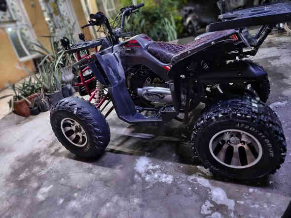 سلام علیکم متاح دراجه رباعيه موديل 2019 مكينه 200cc أوتوماتيك أمامي وخلفي DNR الدراجه نضيفه وحلوه سعره 600 دولار (٨٥٠ الف عراقي) وبيه مجال بسيط مكان سلمان باك البانوراما ***********
