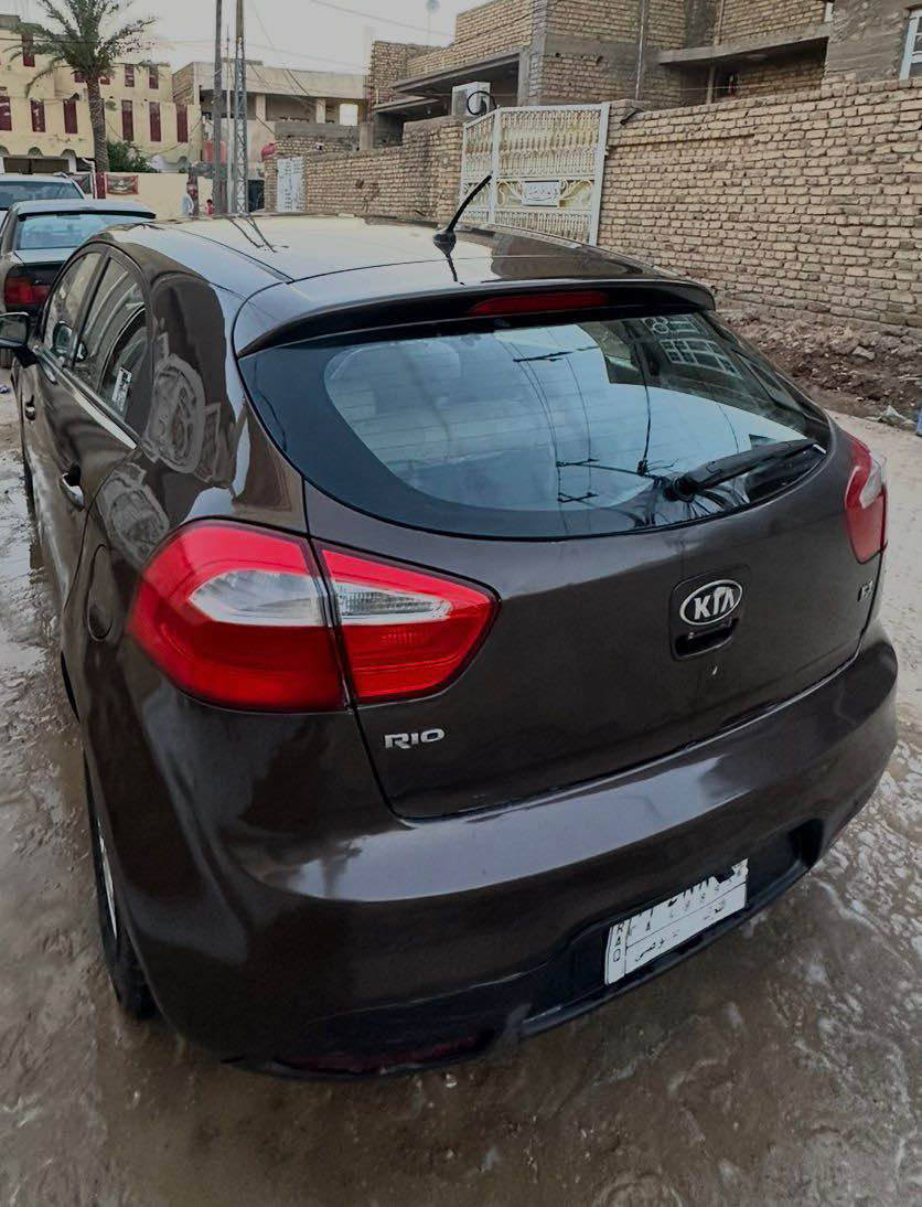 السلام عليكم 

كيا ريو وارد خليجي  موديل ٢٠١٣ 
جاهزة كير محرك حدادية تبريد تدفئة كهربائيات بلادية تايرات جدد باتري جديد 
بيها ملاحظات ورشات بالكشر ابيع هالموجود 

السعر ٦٤ وبيها مجال 
مكاني واسط - الكوت - قرب مركز شرطة الشهداء 
*********** دهل اوران, واسط
