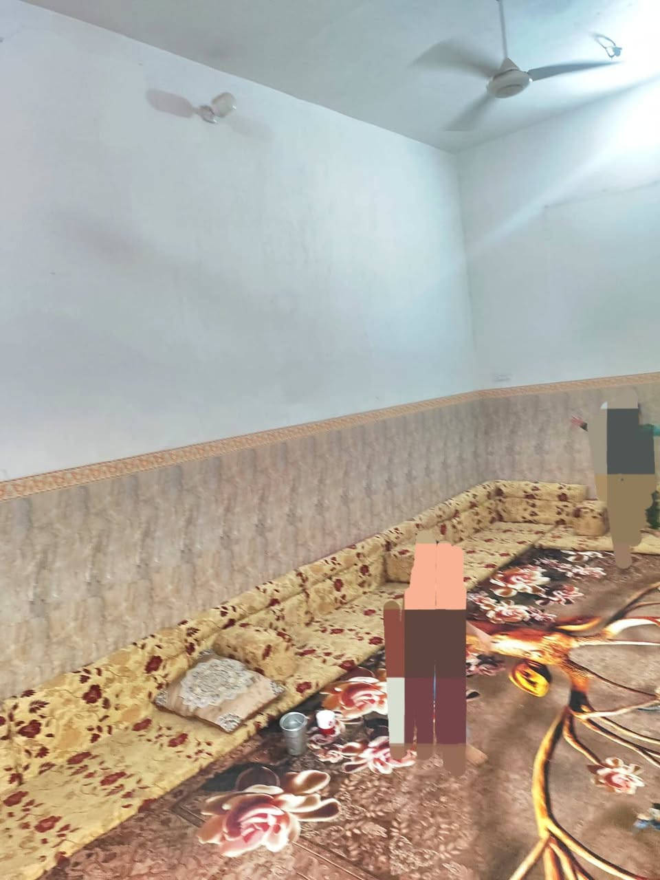 بيتين طبك للبيع طابو منطقة ٧نيسان 
واحد ١٢٠متر حديث
والثاني ١٤٠متر قديم(( سكني)) المساحه الكليه ٢٦٠متر 
طابو واحد مشترك
السعر الكلي ١١٠
واتساب ***********
