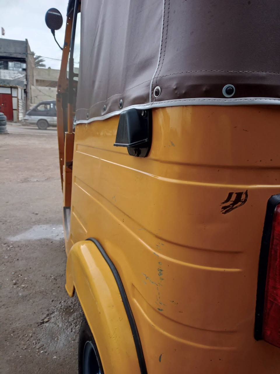 السلام عليكم تكتك 18 للبيع مكان كماليه السعر 6مليون ***********
