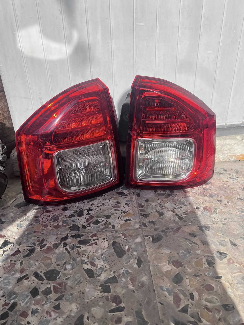 سلام عليكم بكلايت كومباص اصلي تفصيخ عنوان بغداد أكو توصيل جميع المحافظات ***********
توصل ماسنجر واساب
