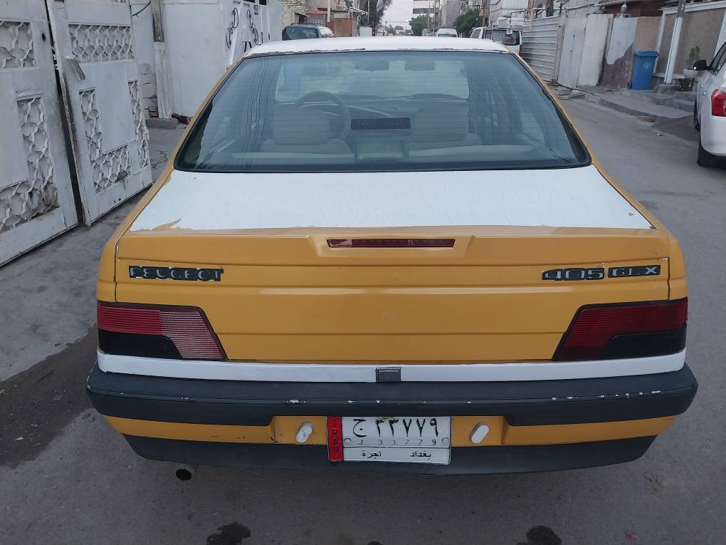 سلام عليكم بيجو جي ال اكس موديل 10 مكفولة اي نقص مابيها  بيع جاهزة تدفئة تبريد شغال تخم تاير جاهزة من كل النواحي رقم بغداد سنوية ساقطة  هئية ما داكها 
لا صرف ولا تبخير 
كير محرك فرنسي
صدر جديد
صبغ ماكو 
دواخل بيجي. 
سيارة ممشتغلة تكسي 
جاهزة كبل للشارع
مراوس أو بيع 
مكان السيارة بغداد حي سومر
السعر 25 وبيها  مجال
***********
بيها مجال قليل بغداد, العراق
