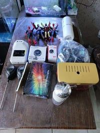 مجسمات ٤ • حوض اسماك • كاميرات ٢
