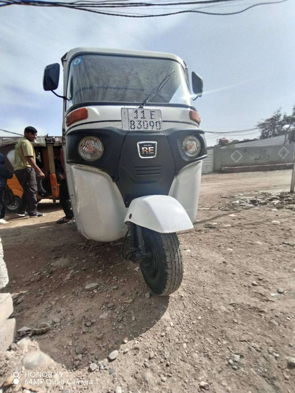 سلام عليكم تكتك للبيع 21رقم وسنويه مكاني زعفرانيه تكتك بيه لغد وصفحه تكتك حلوه ما بيه اي نقص سعر 7500وبيه مجال ***********
