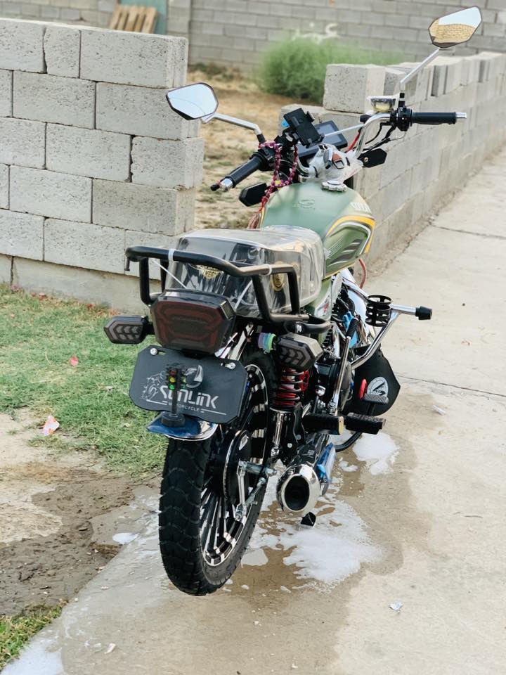 السلام عليكم دراجه للبيع نوع الدراجه سونلك مكفوله من كلشي مابيه نقص اي شي مستخدمه شهرين محرك ١٥٠ موديل ٢٠٢٥ السعر٩٠٠ وبي مجال رقم هاتف ***********
