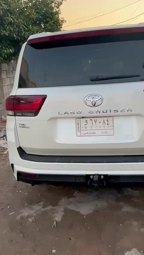 متوفر منزل للبيع
سند 25 

المساحة الكليه/200متر 

الواجهه/10
النزال/20

يحتوي على 
 صاله +هول +مطبخ 
صحيات عدد ٢+غرف نوم ٢

""""""""""”""""""""""""""""""""""
الموقع/بغداد/المكاسب/
حي جهاد /خلف مطار بغداد
منطقه مكاسب تبعد عن حي جهاد 5دقايق 
 

"""""""""”"”""""""""""""""”"""""""
*البناء حديث ومتكامل الخدمات ٢٠٢٢
ماء /كهرباء/مجاري /تبليط 
#المكاسب
#عقارات
#اراضي_للبيع
الاستفسار موجود خاص او أتصال على الرقم
*********** +وأتساب
***********
