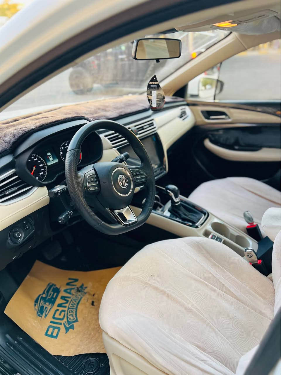 mg 5 luxury 2024 فول مواسەفات .سلایت،کوشن جلت،کوشن هیتەر،کامیرا360، حاسە،بریک بەسمە،ئوتۆ هۆلت،ویل کرۆم،ئاوینە هیتەر،کلین تایتڵ،نمونەیە لەجوانیا،زەمانی شەریکەیە،تەنها 14000کم رۆیشتوە،،نرخی 114 کەلاو کەمیک مەجال،،*********** سميل, دهوك
