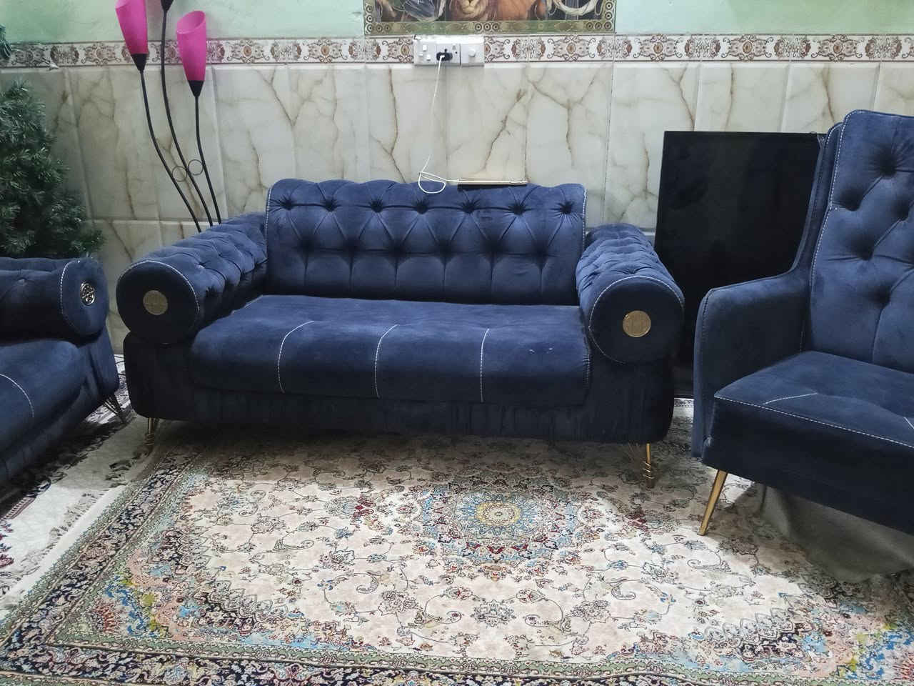 سلام عليكم 
تخم عشر مقاعد تركي ثكيل نضيف مكاني بغداد ***********
