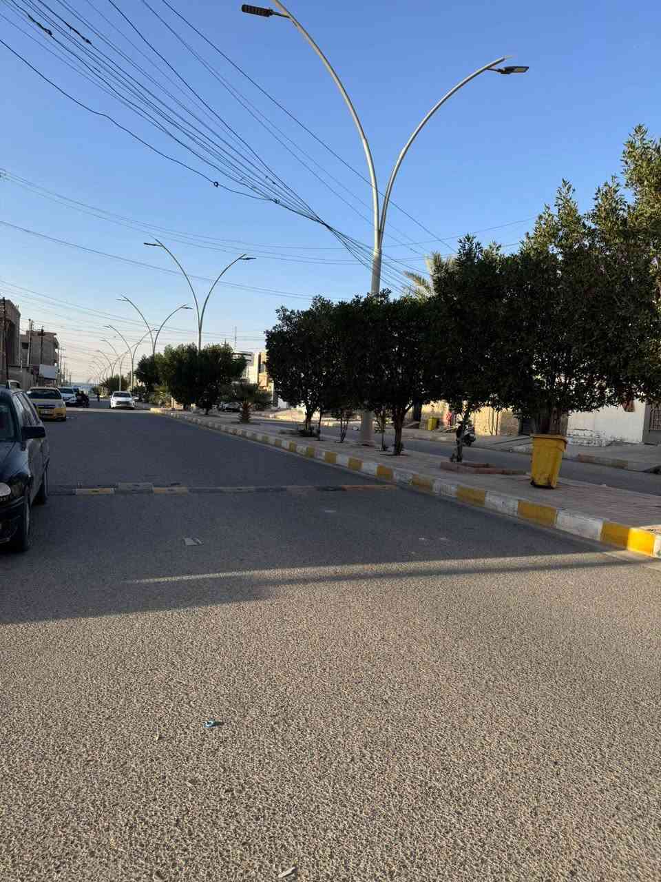 بيت للايجار في الخمسه كيلو طريق الدخول إلى مجمع عمر الراوي بيت طابقين للاستفسار يمكنكم التواصل مع صاحب البيت  ابو سحر  ***********
