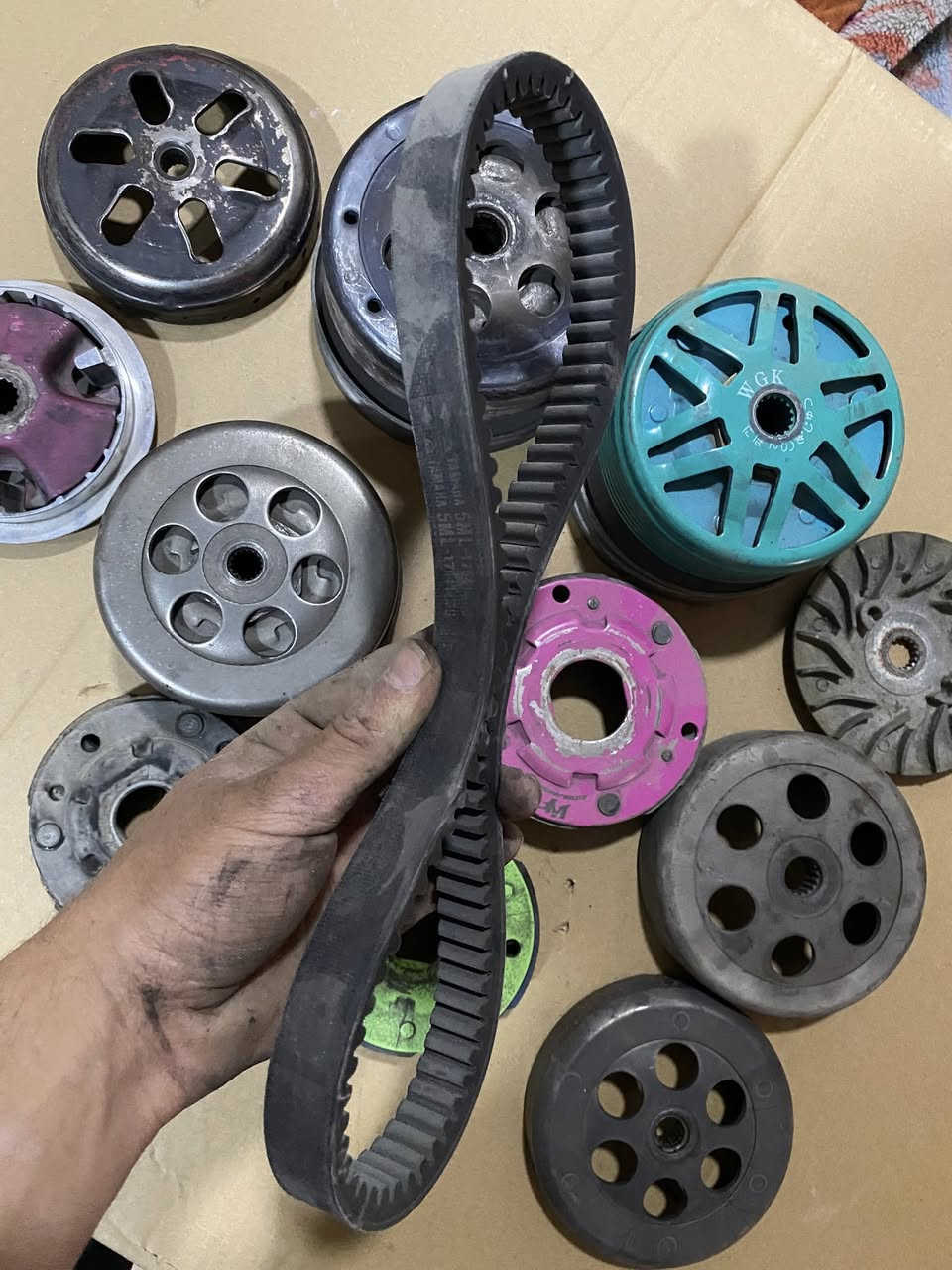 غراض سكنس للبيع إذا كلهن شلع يختلف السعر 

١-كلج راياضي NRC 🔥🏁اصلي كت كامل سعر 150 ألف 
٢-كلجات بيهن رياضي وبلادي ماكس وسكنس سعر ٦٥ ألف 
٣- صالنصة رياضي سكنس بوري عدل اصلي سعر ٦٠ ألف 
٤-صالنصة ماكس عدد 2 سعر ٤٥الف 
٥-دبلات رياضي +قلاعات سكنس جبلي سعر 100الف 
٦-ضفيرة وعقل سكنس نثية سعر ٨٥الف 
٧-مكينة سكنس معلكة ولف سعر 80الف 

مكاني بغداد حي الجامعة ***********
