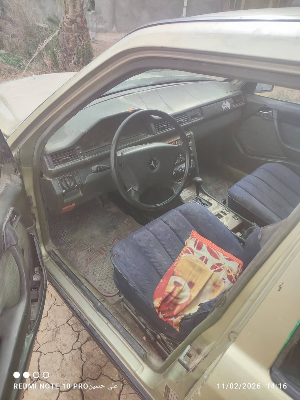 السلام عليكم مارسدي دب 300 للبيع رقم انكليزي سنويه جديده مكينه 2500 في في تي مكفوله حداده وتخم تاير سياره جاهزه سنويه 27 سياره جاهزه مكاني ناصريه الغراف 
السعر 36 
***********
