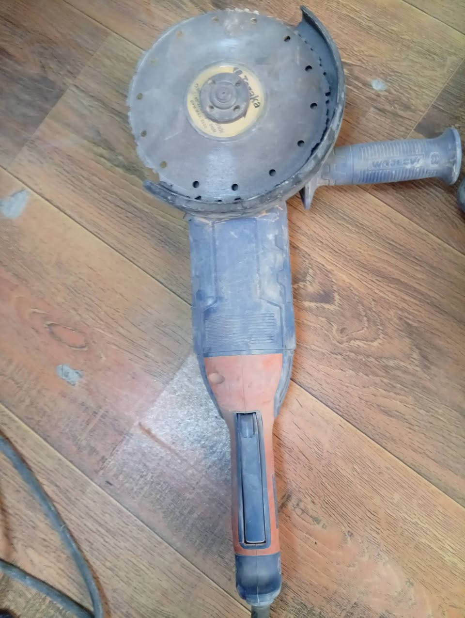 3دريل تفليش و2كوسره كبيره 9انج للبيع


**إذا كنت صاحب هذا الإعلان وتريد حذفه لأي سبب، رجاءا أرسل رسالة إلى الدعم الفني**