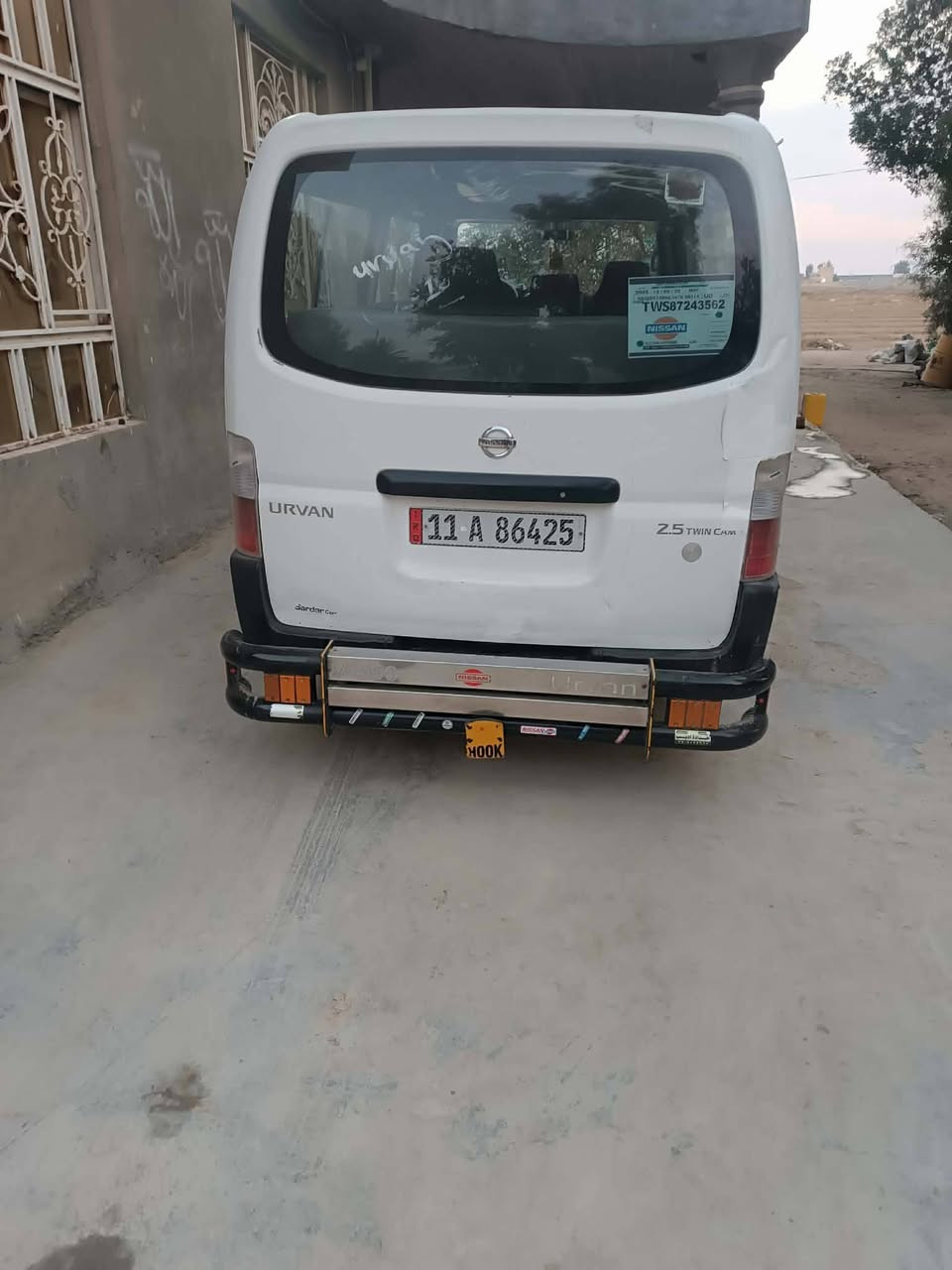 للبيع نيسان يورفان ناصيه موديل 2010.رقم بغداد كفاله عامه ما عاد هاي طخه بسيطه  الي بصوره سياره قطرت خياس مبيه. مكينه كير اكسن كفاله عامه تبريد ثلج مكاني بابل الحصوه ***********
