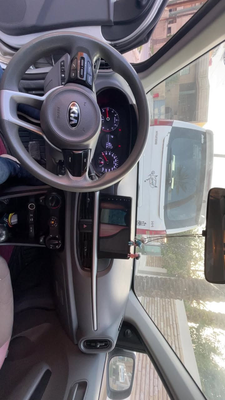 سلام عليكم
كيا بيكانتو موديل ٢٠١٨ خليجي 
رقم اربيل باسمي 
ماشيه ٧٧ الف 
بيه جاملغ خلفي صبغ ودعاميات 
مكان السياره بغداد العامريه 
للاتصال ***********
سعر ١٠٥$
وبيه مجال شي بسيط 
تحياتي للجميع
