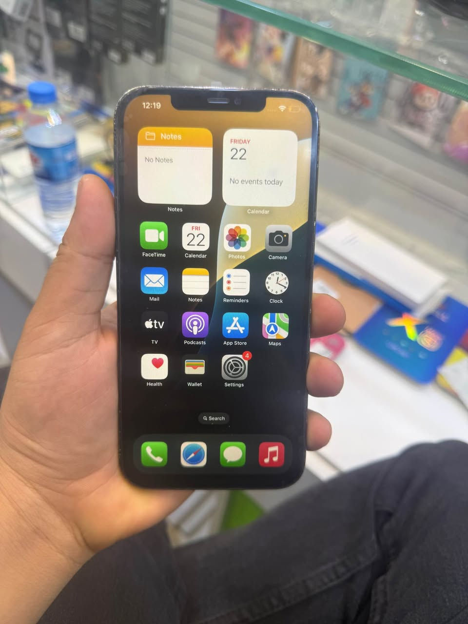 Iphone 12 pro max
128 gega 
1 sem
Shashau pshte goraya
Face id esh naka 
S3re 220  hazar
0750 696 1919 أربيل, العراق
