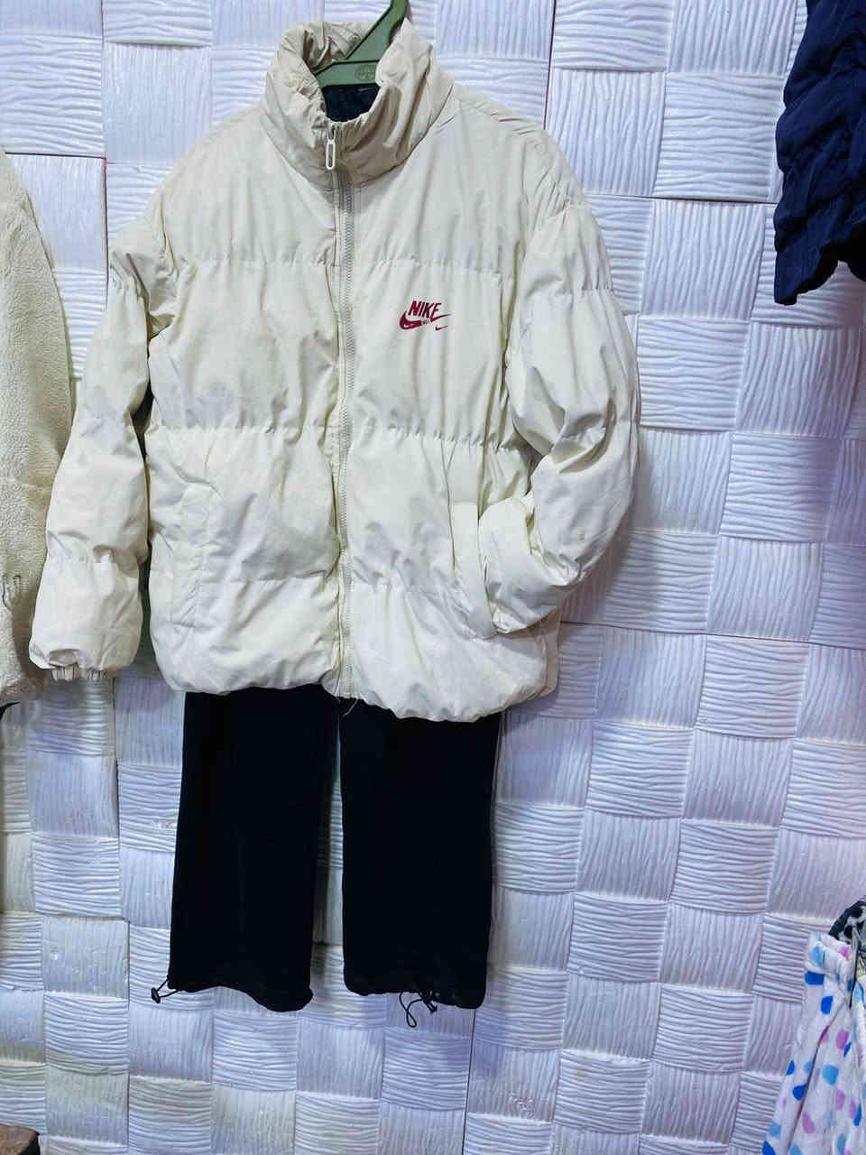 يمنه كلشي مميز وراقي ✅️🤍
سيت كامل.⚜️قمصله+بجامه🪐
السعر (8000)$فقط 💵🤎
بلاش البلاش عروضنا مستمره بانسب الأسعار 💞 الموقع <هيت> حي الإطفاء مقابل اعداديه التجاره 🔱
للحجز والاستفسار..***********
