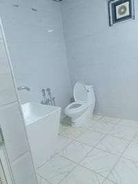 حي العسكري • ٣غرف • ماء وكهرباء