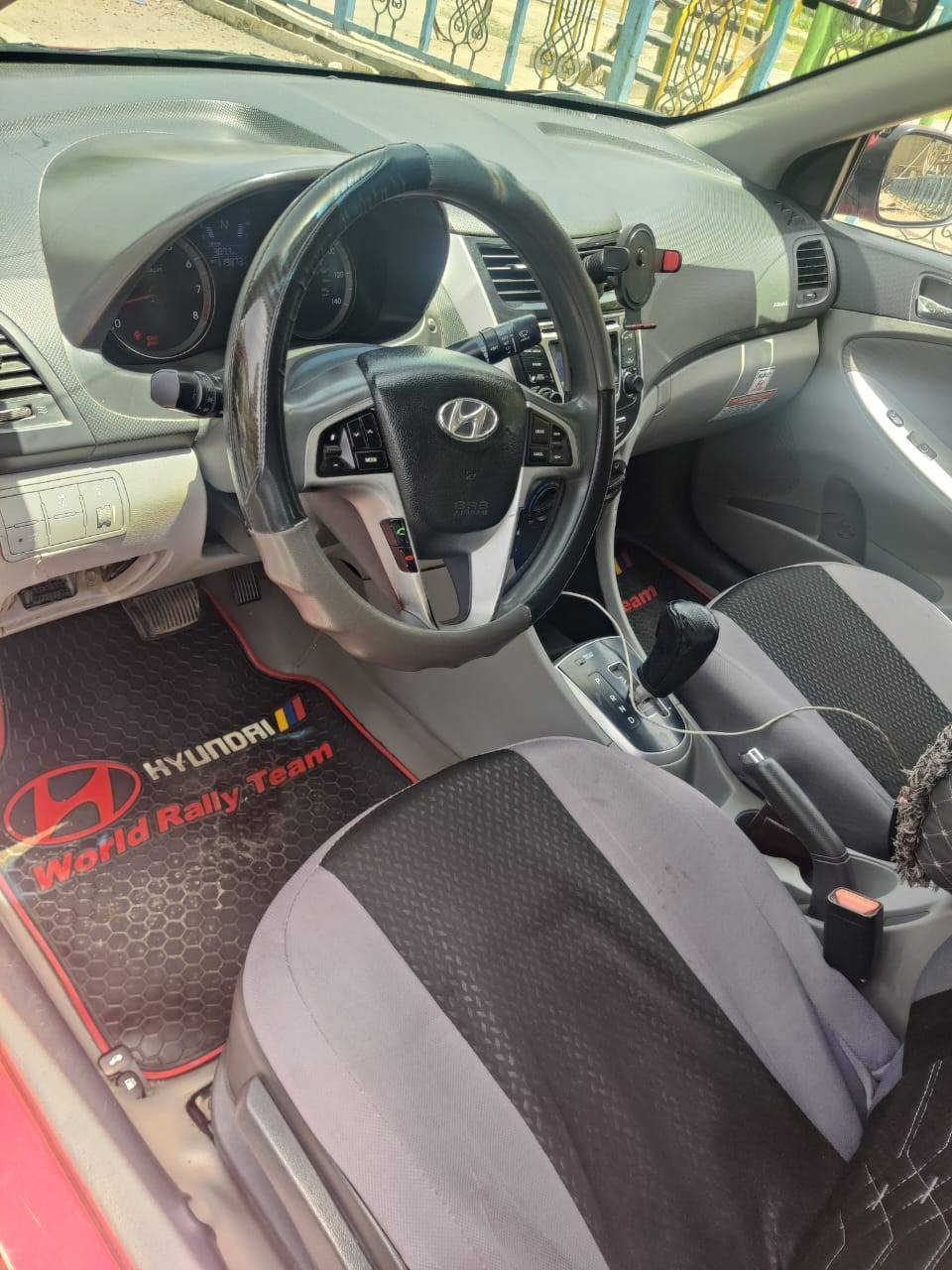 اكسنت 2014 وارد امريكي
محرك  1600 gdi 
 نظام ايكو تحكم ستيرن
صدر جديد باتري جديد گير محرك مكفولات 
 سيارة كلش نظيفة ومداريهة
بيهة قطعة وحدة صبغ بس البنيد
سعر 95 
***********
