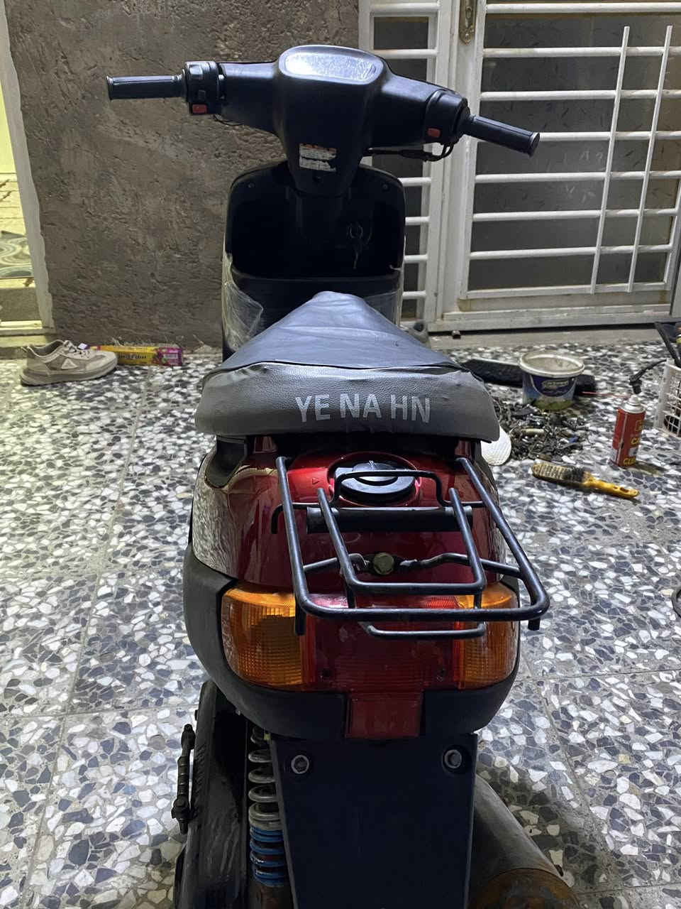 السلام عليكم. 
بطه السعر250 سعر نهائي 
مكفوله شاصي.
كهربائيات كله شغاله +كيج سرعه
مكاني نجف عمود11
للتواصل اتصل على
***********
