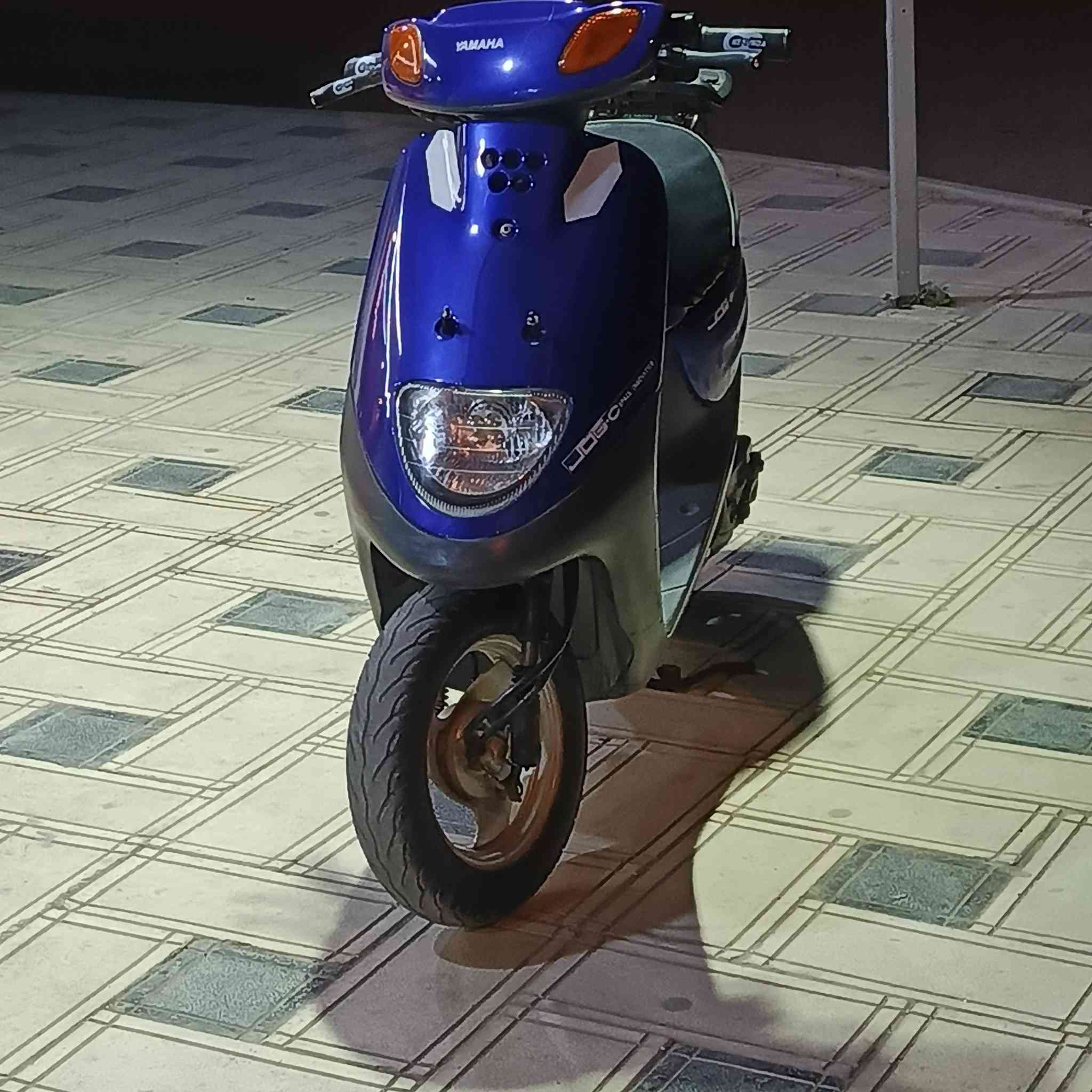 السلام عليكم دراجه منغولي جديده شغاله من كلشي كهربائياتها كلها شغاله شرط مامفتوحه الشراي يتصل ع هذا الرقم ***********
