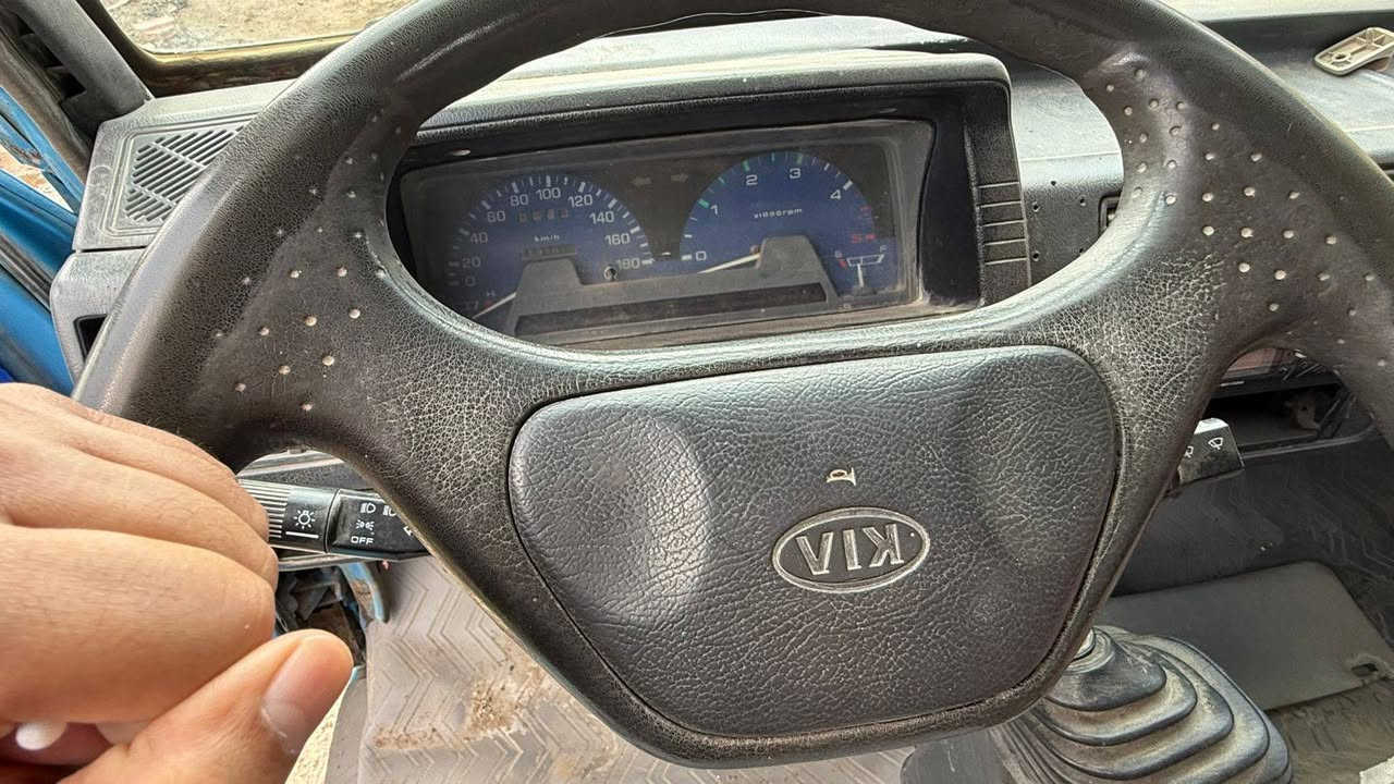 اللهم صلي على محمد وال محمد 
السلام عليكم للبيع كيا بنگو 93 
گير محرك مال حاويه خير من الله 
شواصي ع شركه سياره حلوه ونضيفه مال جناي 
المكان بغداد التاجي 
رقم الهاتف ***********
