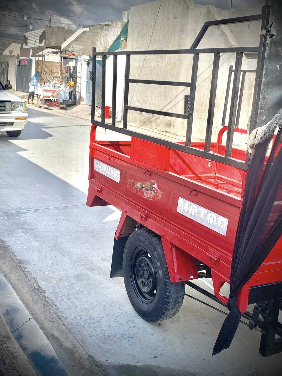 للبيع ستوت نضيف تعمير جديد 2012 محرك لا صرف ولا بخار محرك اخرس
كهربائي شغال لايت بك لايت اشايره جديد ابشرط شاصي ركبه ابشرط قطره لحيم مابي جنج سليماني ويا اكسل ابشرط كل عيب مابي ماطور ماشاءالله نظيف سعره 900بي مجال لل شراي مكاني كركوك رقم ***********
