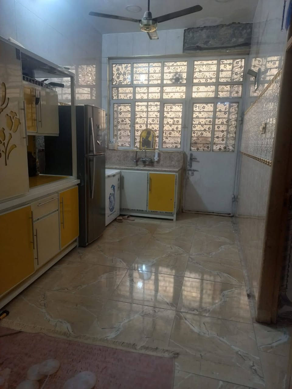 السلام عليكم 
بيت 75 م لبيع الدوانم الشارع الأخضر قبل السكة 
***********
