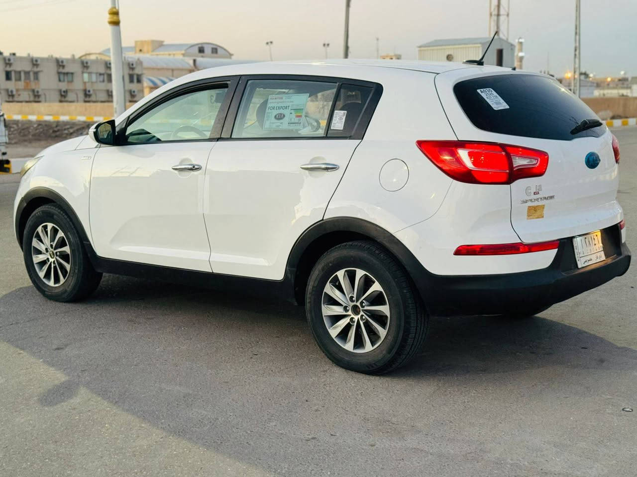 سلام عليكم سبورتج 2013امريكي بيه  بنيد او جاملاغ مكينه دوش مامفتوحه شرط الفحص ماشيه 70الف سياره جديده كير مكينه حداديه تخم تاير جديد جاهزه الخير رقم ذي قار سنويه 28 مكان ناصريه بيع او مراوس حسب القناعه السعر 123او بيه مجال الشراي الستفسار ***********
