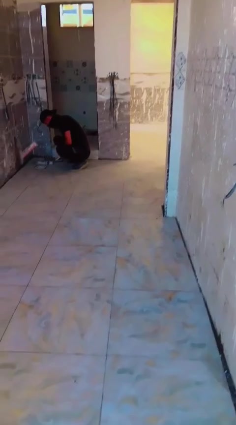 السلام عليكم 
خلفة تطبيگ سيراميك وبورسلين وفرشي وكاشي ومرمر وترميم المنازل 
***********
***********
