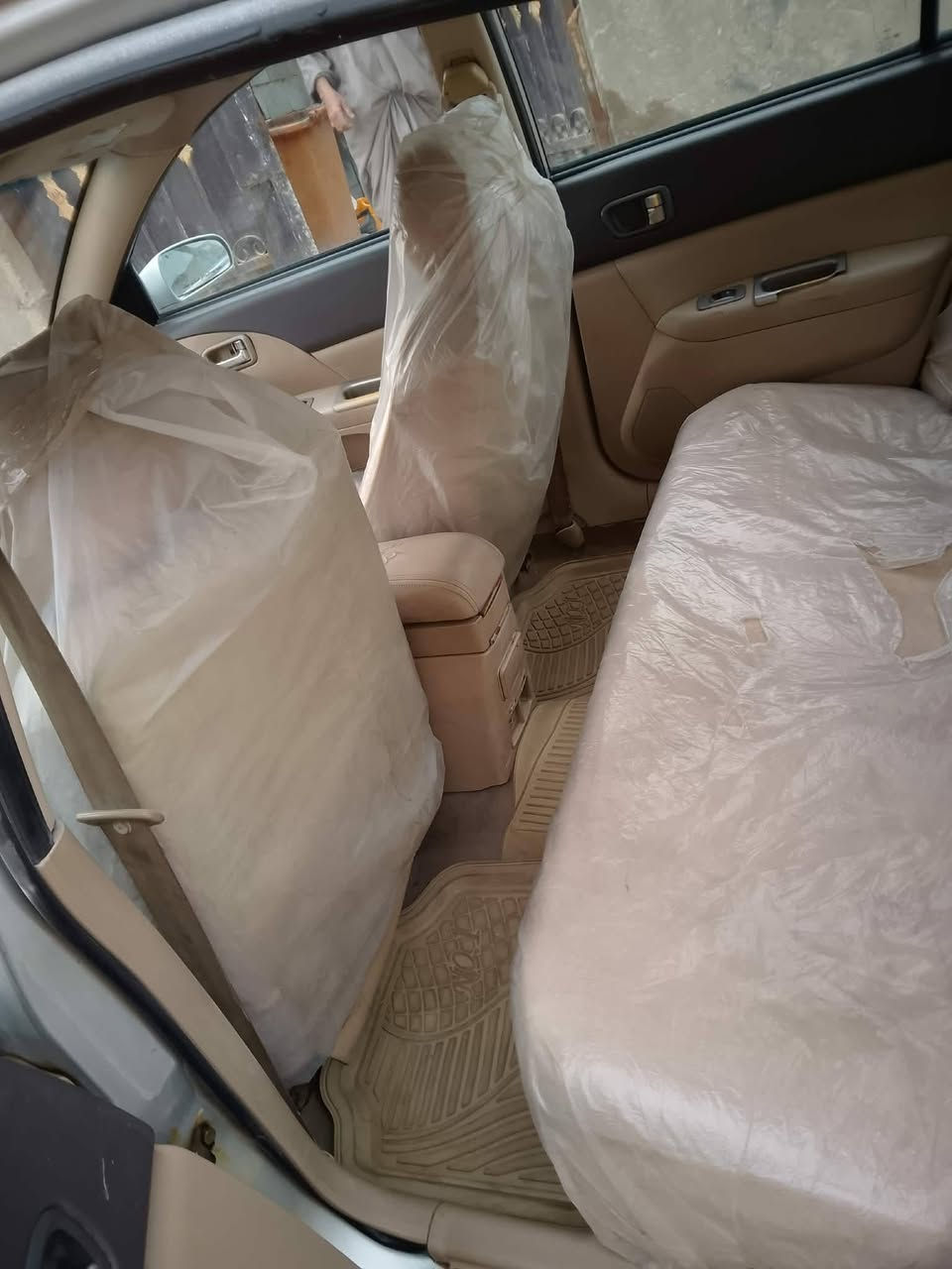 25 ورقه مقدم بشهر ورقتين السعر الكلي 45 ورقه فقط سياره كير ومحرك بلادي سياره كله بلادي حته المسجل
تبريد تدفه كله يشتغل حته حساس الدعاميه يشتغل
مديل سياره 2013 حجم المحرك 2000  سياره مصبوغه عام وبدون حادث رقم كربلا ومكاني كربلا حي العامل
***********
